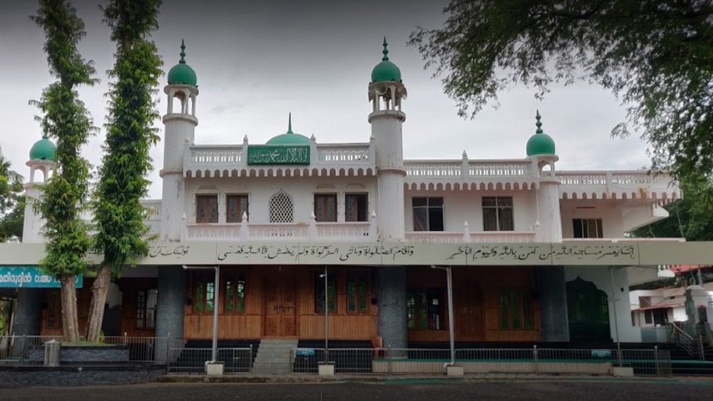 Cheraman Juma Masjid_location near The village_kerala_resort